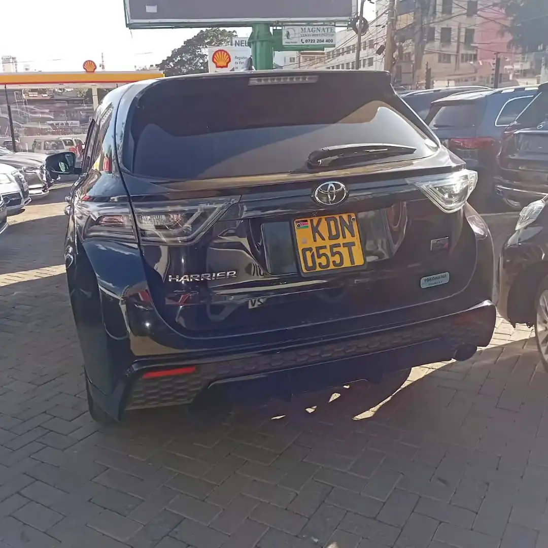 Toyota Harrier  New Shape 😲 QUICK SALE. Cars from 150K, 30% Deposit lipa pole pole. Hire purchase installments HP. UpTo 70% financing/finance NO CRB STATUS CHECK Trade in OK
