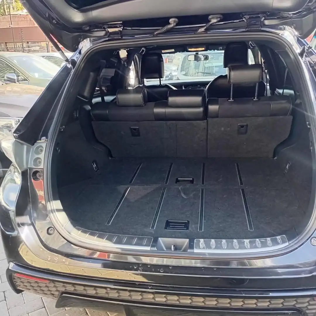 Toyota Harrier  New Shape 😲 QUICK SALE. Cars from 150K, 30% Deposit lipa pole pole. Hire purchase installments HP. UpTo 70% financing/finance NO CRB STATUS CHECK Trade in OK