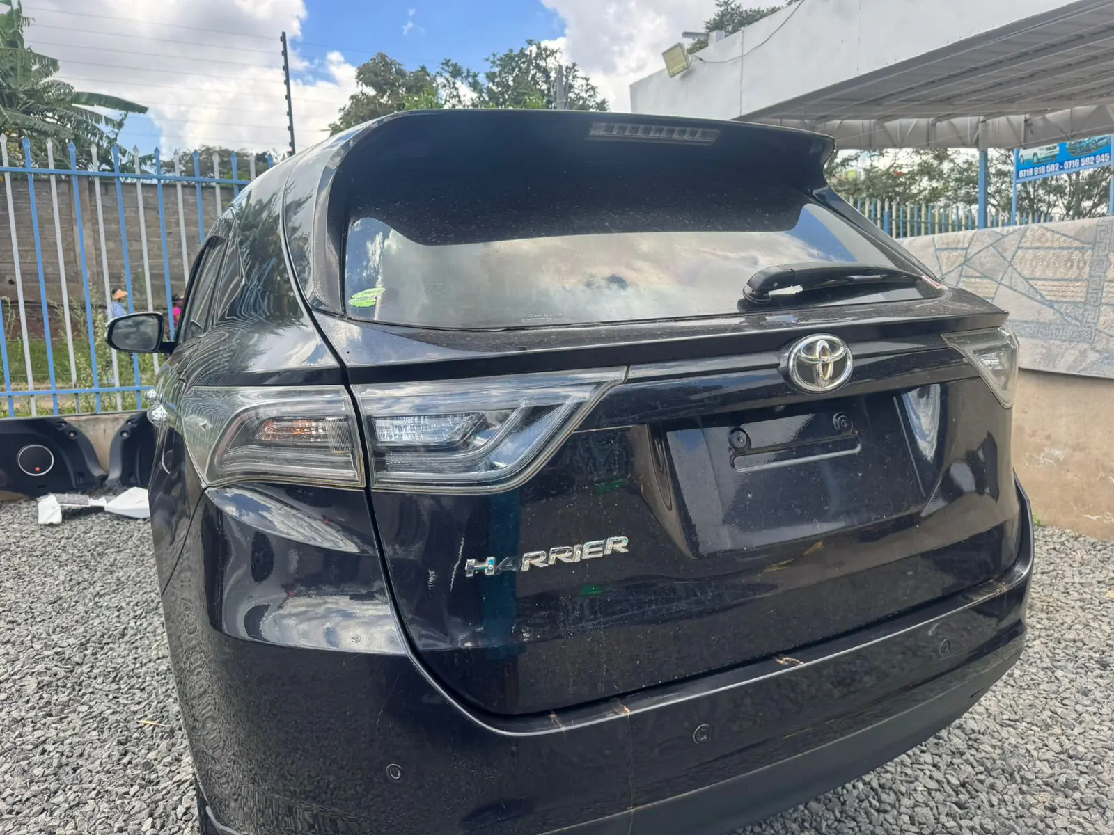 Toyota Harrier New Shape 1.8M ONLY 😲 QUICK SALE. Cars from 150K, 30% Deposit lipa pole pole. Hire purchase installments HP. UpTo 70% financing/finance NO CRB STATUS CHECK Trade in OK