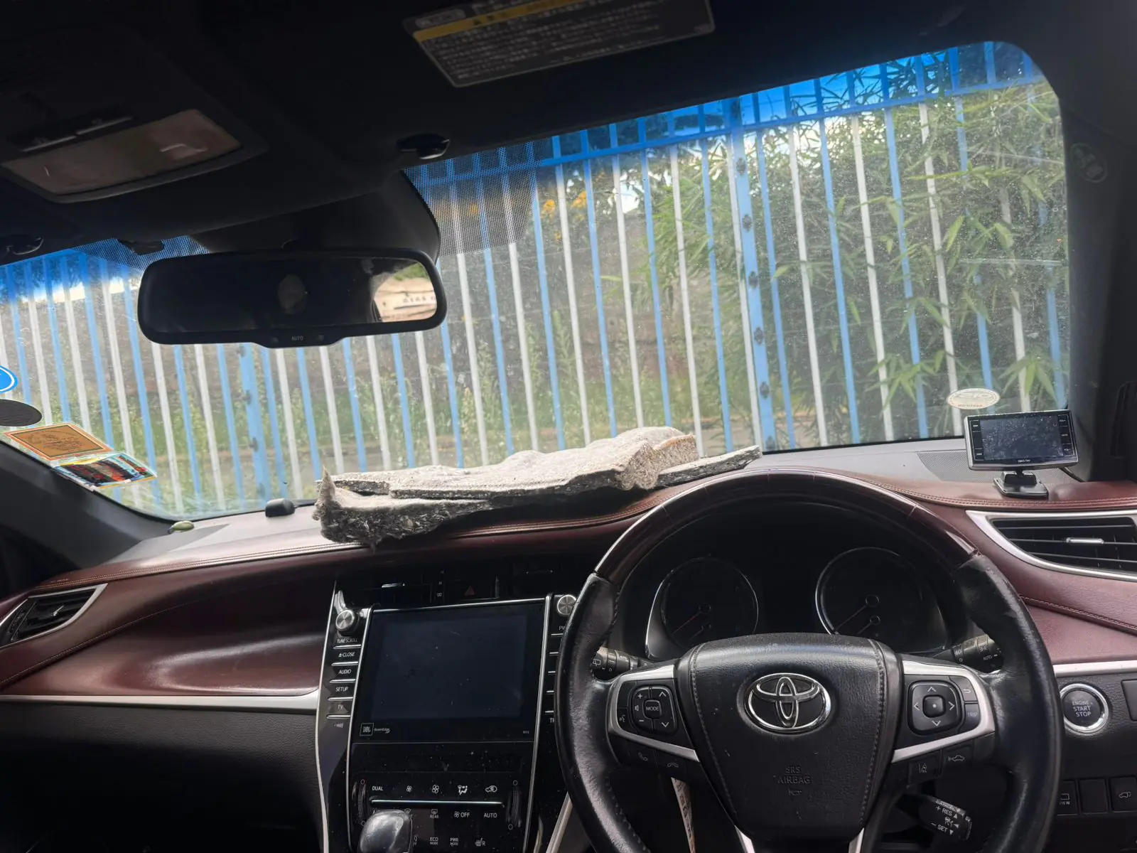 Toyota Harrier New Shape 1.8M ONLY 😲 QUICK SALE. Cars from 150K, 30% Deposit lipa pole pole. Hire purchase installments HP. UpTo 70% financing/finance NO CRB STATUS CHECK Trade in OK