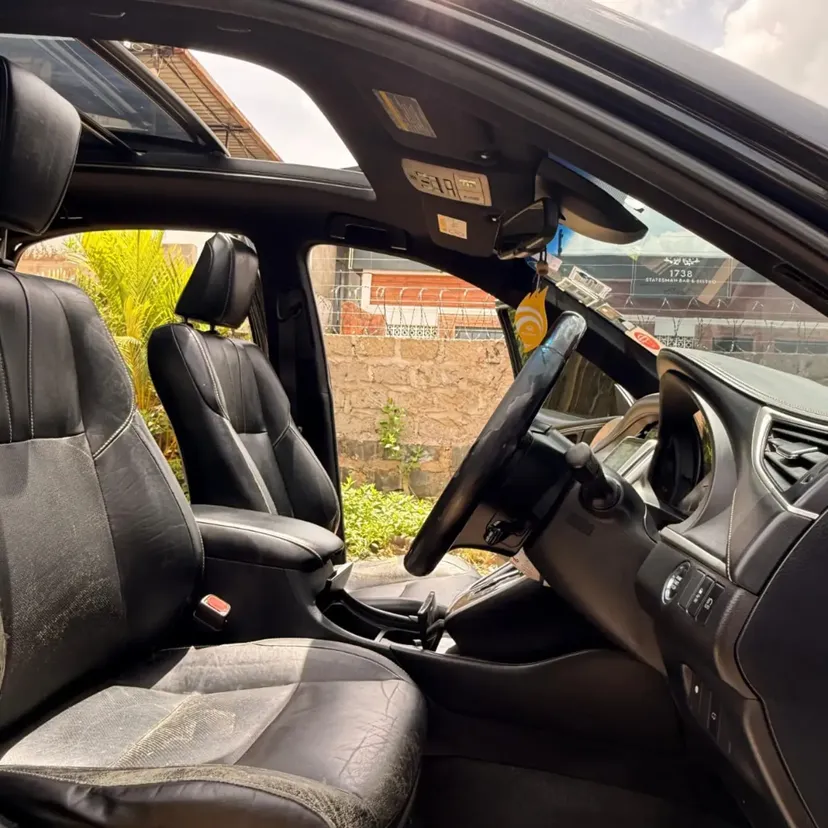 Toyota Harrier with  Panoramic Sunroof New Shape 😲 QUICK SALE. Cars from 150K, 30% Deposit lipa pole pole. Hire purchase installments HP. UpTo 70% financing/finance NO CRB STATUS CHECK Trade in OK
