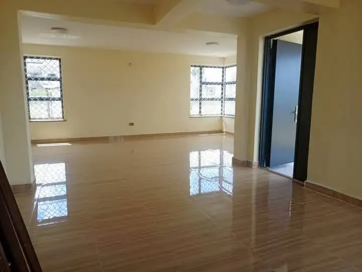 SYOKIMAU ESTATE: 5-Bedroom Maisonette with Staff Quarters and Ample Parking on 0.0944 Acres within a Gated Community off Mwananchi Road for Auction at KSh14 Million