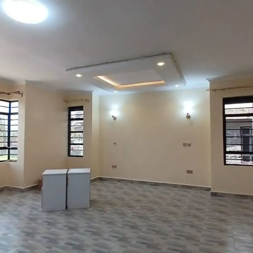 SYOKIMAU ESTATE: 5-Bedroom Maisonette with Staff Quarters and Ample Parking on 0.0944 Acres within a Gated Community off Mwananchi Road for Auction at KSh14 Million