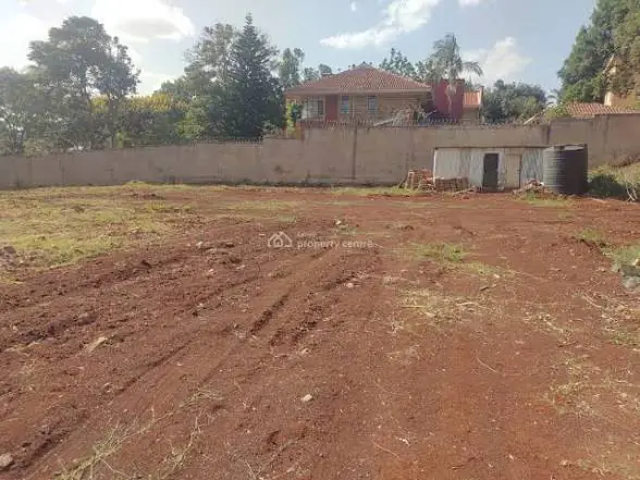 RUNDA GROVE: 1-Acre Undeveloped Freehold Interest Title Plot off Runda Road for   KSh70 Million