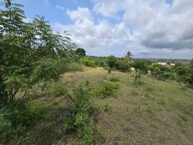 QUICK SALE Clean Ready title 5 acre land for sale in acacia kitengela Kajiado county going for 65m negotiable
