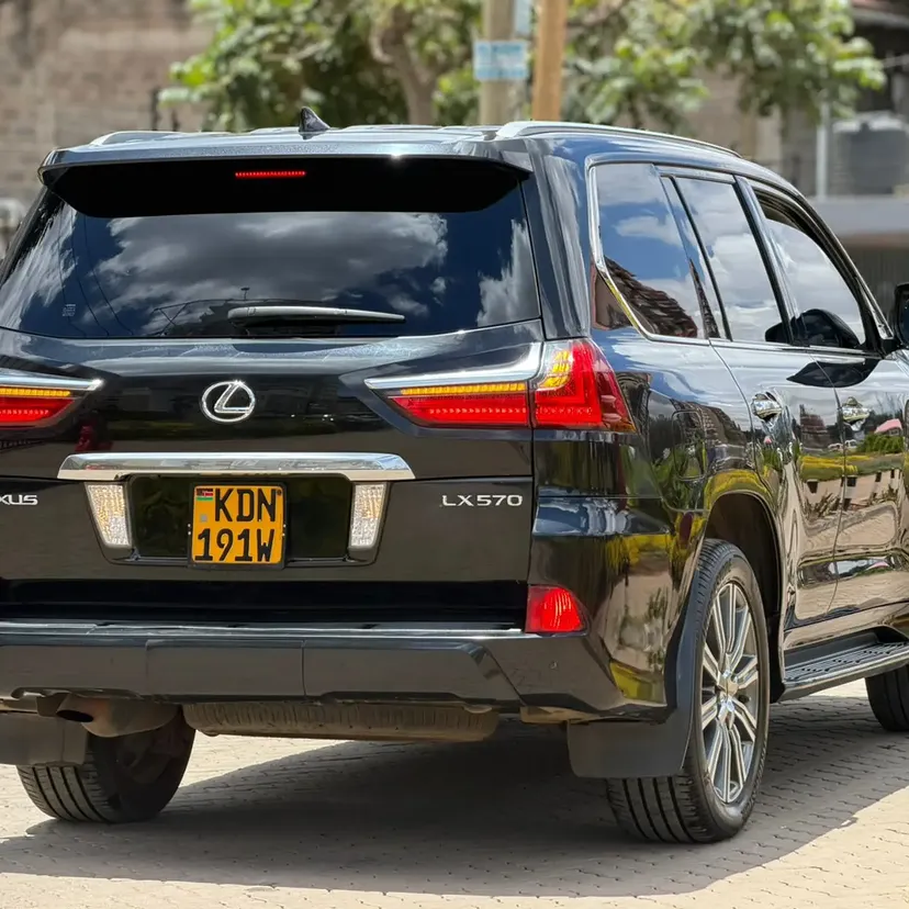 Lexus LX 570 Asian Owner 💪 Fully Loaded QUICK SALE. Cars from 150K, 30% Deposit lipa pole pole. Hire purchase installments HP Car IMPORT 0% DEPOSIT. UpTo 70% financing/finance NO CRB STATUS CHECK Trade in OK