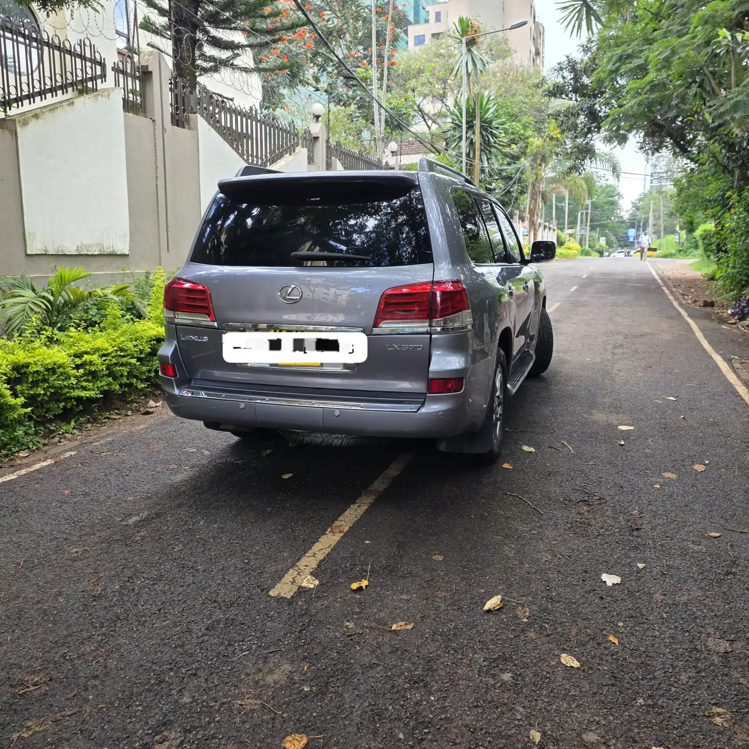 Lexus LX 570 Very Clean 💪 Fully Loaded QUICK SALE. Cars from 150K, 30% Deposit lipa pole pole. Hire purchase installments HP Car IMPORT 0% DEPOSIT. UpTo 70% financing/finance NO CRB STATUS CHECK Trade in OK