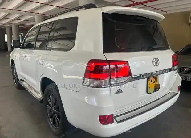 Toyota Land Cruiser V8 2012 3.9M Asian Owner 200 series 💪 Fully Loaded QUICK SALE. Cars from 150K, 30% Deposit lipa pole pole. Hire purchase installments HP Car IMPORT 0% DEPOSIT. UpTo 70% financing/finance NO CRB STATUS CHECK Trade in OK