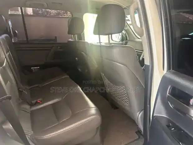 Toyota Land Cruiser V8 2012 3.9M Asian Owner 200 series 💪 Fully Loaded QUICK SALE. Cars from 150K, 30% Deposit lipa pole pole. Hire purchase installments HP Car IMPORT 0% DEPOSIT. UpTo 70% financing/finance NO CRB STATUS CHECK Trade in OK