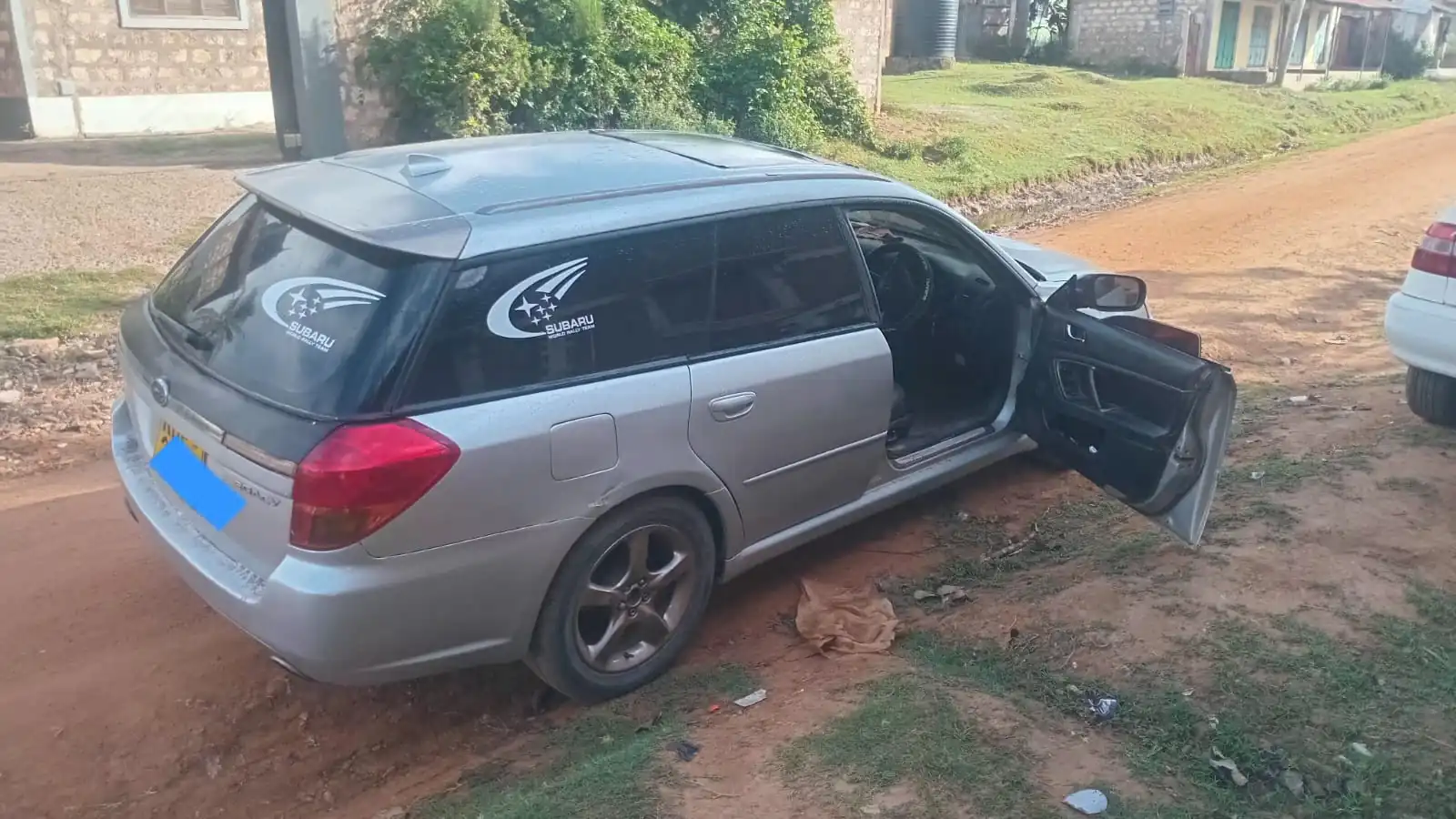 Subaru Legacy with Sunroof 430k ONLY 😲 QUICK SALE. Cars from 150K, 30% Deposit lipa pole pole. Hire purchase installments HP. UpTo 70% financing/finance NO CRB STATUS CHECK Trade in OK