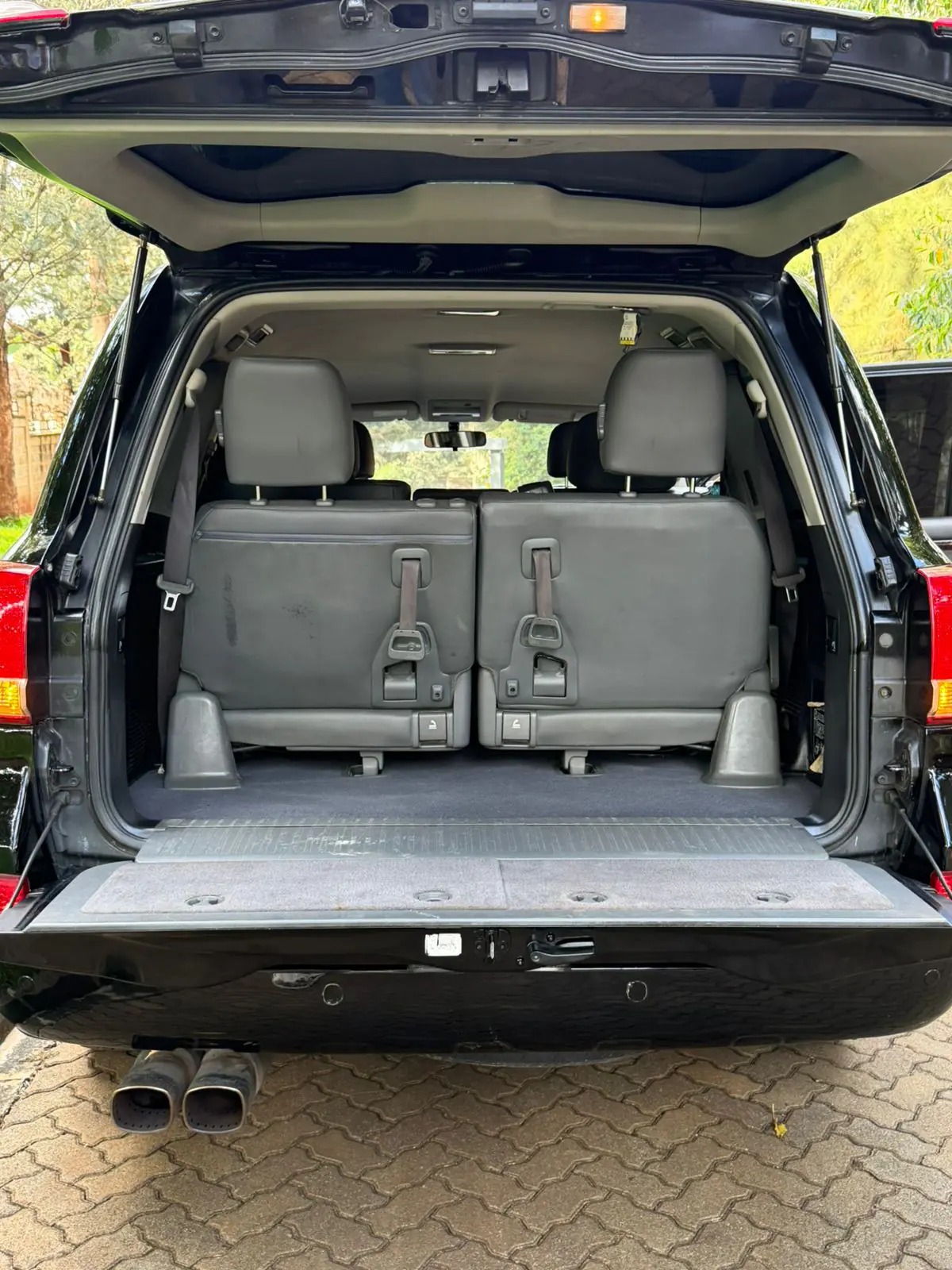 Toyota Land Cruiser v8 60th Anniversary 200 series 💪 Fully Loaded QUICK SALE. Cars from 150K, 30% Deposit lipa pole pole. Hire purchase installments HP Car IMPORT 0% DEPOSIT. UpTo 70% financing/finance NO CRB STATUS CHECK Trade in OK