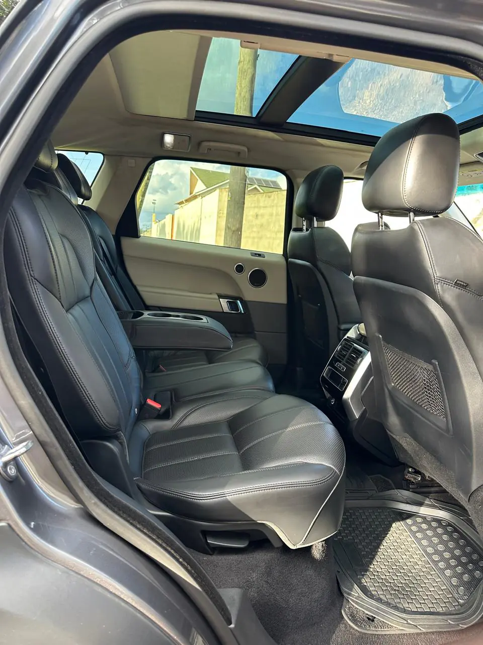 RANGE ROVER SPORT KDX Lady Owner 6.3M nego💪 Fully Loaded QUICK SALE. Cars from 150K, 30% Deposit lipa pole pole. Hire purchase installments HP Car IMPORT 0% DEPOSIT. UpTo 70% financing/finance NO CRB STATUS CHECK Trade in OK