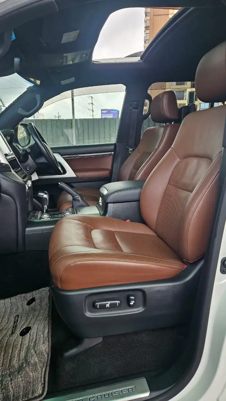 Toyota Land Cruiser 2019 V8 ZX New Arrival 9.9M 200 series 💪 Fully Loaded QUICK SALE. Cars from 150K, 30% Deposit lipa pole pole. Hire purchase installments HP Car IMPORT 0% DEPOSIT. UpTo 70% financing/finance NO CRB STATUS CHECK Trade in OK