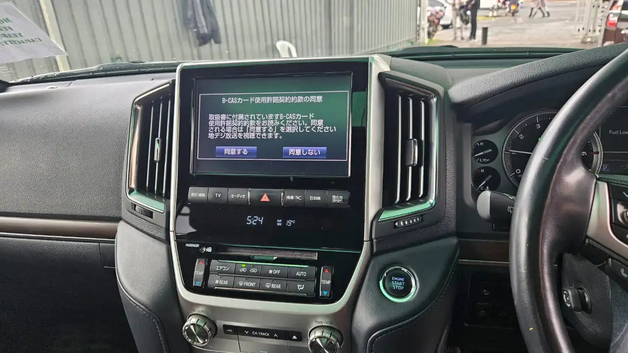 Toyota Land Cruiser 2019 V8 ZX New Arrival 9.9M 200 series 💪 Fully Loaded QUICK SALE. Cars from 150K, 30% Deposit lipa pole pole. Hire purchase installments HP Car IMPORT 0% DEPOSIT. UpTo 70% financing/finance NO CRB STATUS CHECK Trade in OK