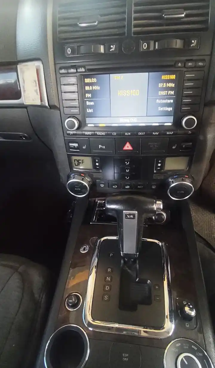 Volkswagen Touareg Asian owner QUICK SALE. Cars from 150K, 30% Deposit lipa pole pole. Hire purchase installments HP Car IMPORT 0% DEPOSIT. UpTo 70% financing/finance NO CRB STATUS CHECK Trade in OK