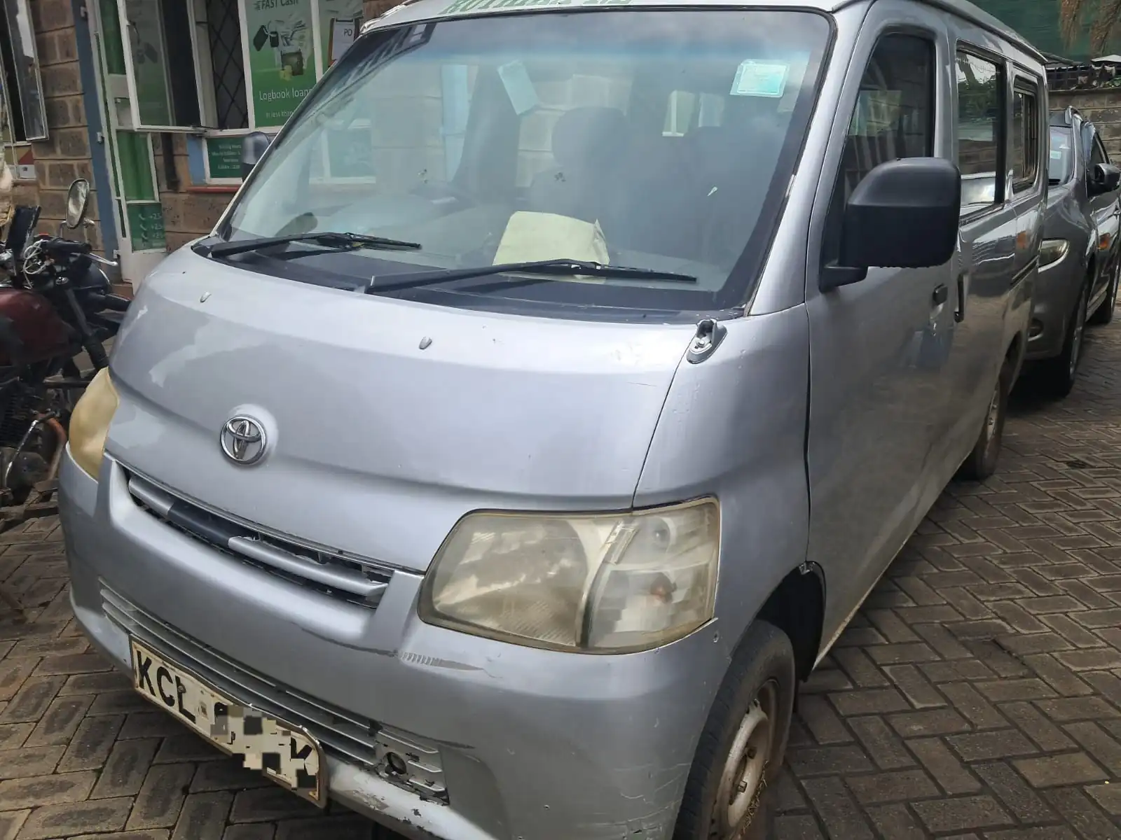 Toyota Town Ace New Shape 300K ONLY 😲 QUICK SALE. Cars from 150K, 30% Deposit lipa pole pole. Hire purchase installments HP. UpTo 70% financing/finance NO CRB STATUS CHECK Trade in OK