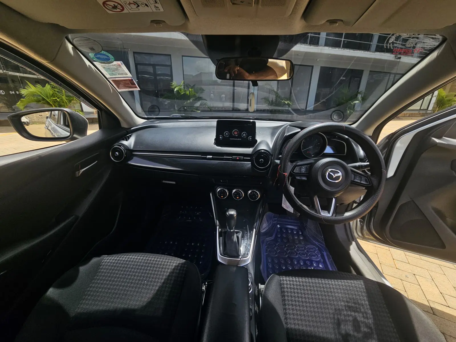 Mazda Demio New Shape Amazing 😲 QUICK SALE. Cars from 150K, 30% Deposit lipa pole pole. Hire purchase installments HP. UpTo 70% financing/finance NO CRB STATUS CHECK Trade in OK