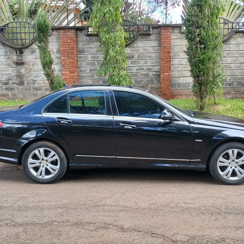 Mercedes Benz C250 fully loaded panoramic 🥺 😲 QUICK SALE. 30% Deposit. Cars from 150K, lipa pole pole. Hire purchase installments HP. UpTo 70% financing/finance NO CRB STATUS CHECK Trade in OK
