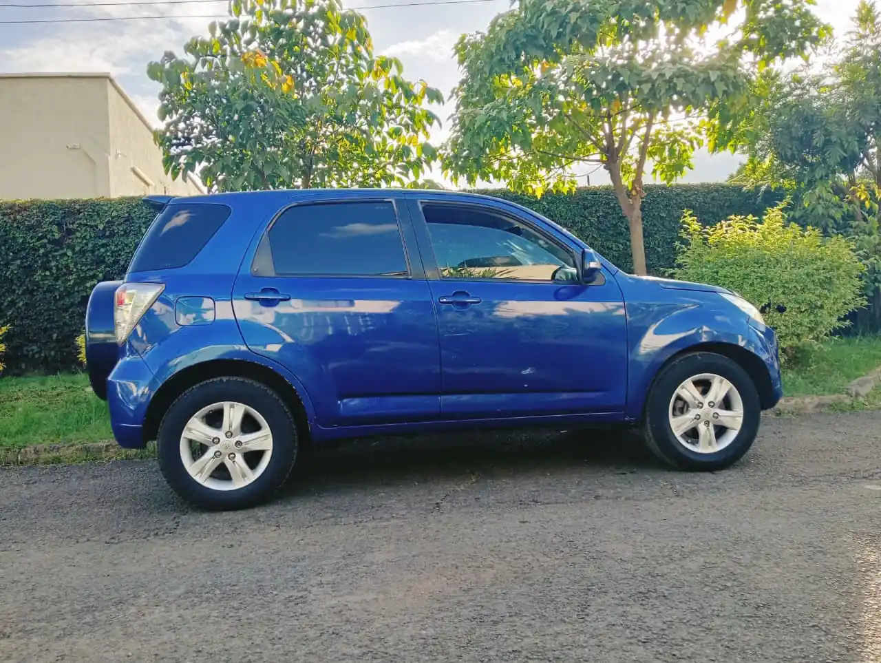 Toyota Rush Manual 5 speed 😲 QUICK SALE. Cars from 150K, 30% Deposit lipa pole pole. Hire purchase installments HP. UpTo 70% financing/finance NO CRB STATUS CHECK Trade in OK