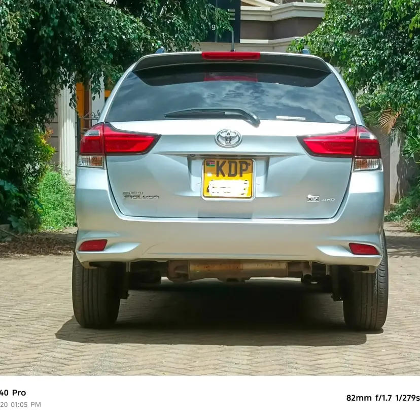 TOYOTA Corolla FIELDER New Shape G  QUICK SALE. Cars from 150K, 30% Deposit lipa pole pole. Hire purchase installments HP. UpTo 70% financing/finance NO CRB STATUS CHECK Trade in OK