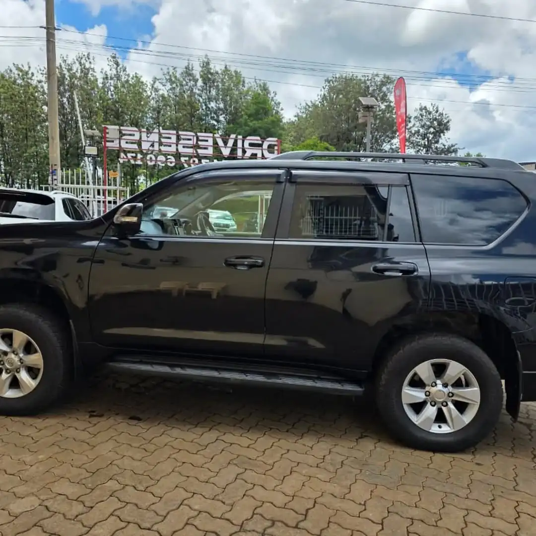 Toyota Land Cruiser Prado 2013 2.7M ONLY 😲 💪 Fully Loaded QUICK SALE. Cars from 150K, 30% Deposit lipa pole pole. Hire purchase installments HP Car IMPORT 0% DEPOSIT. UpTo 70% financing/finance NO CRB STATUS CHECK Trade in OK