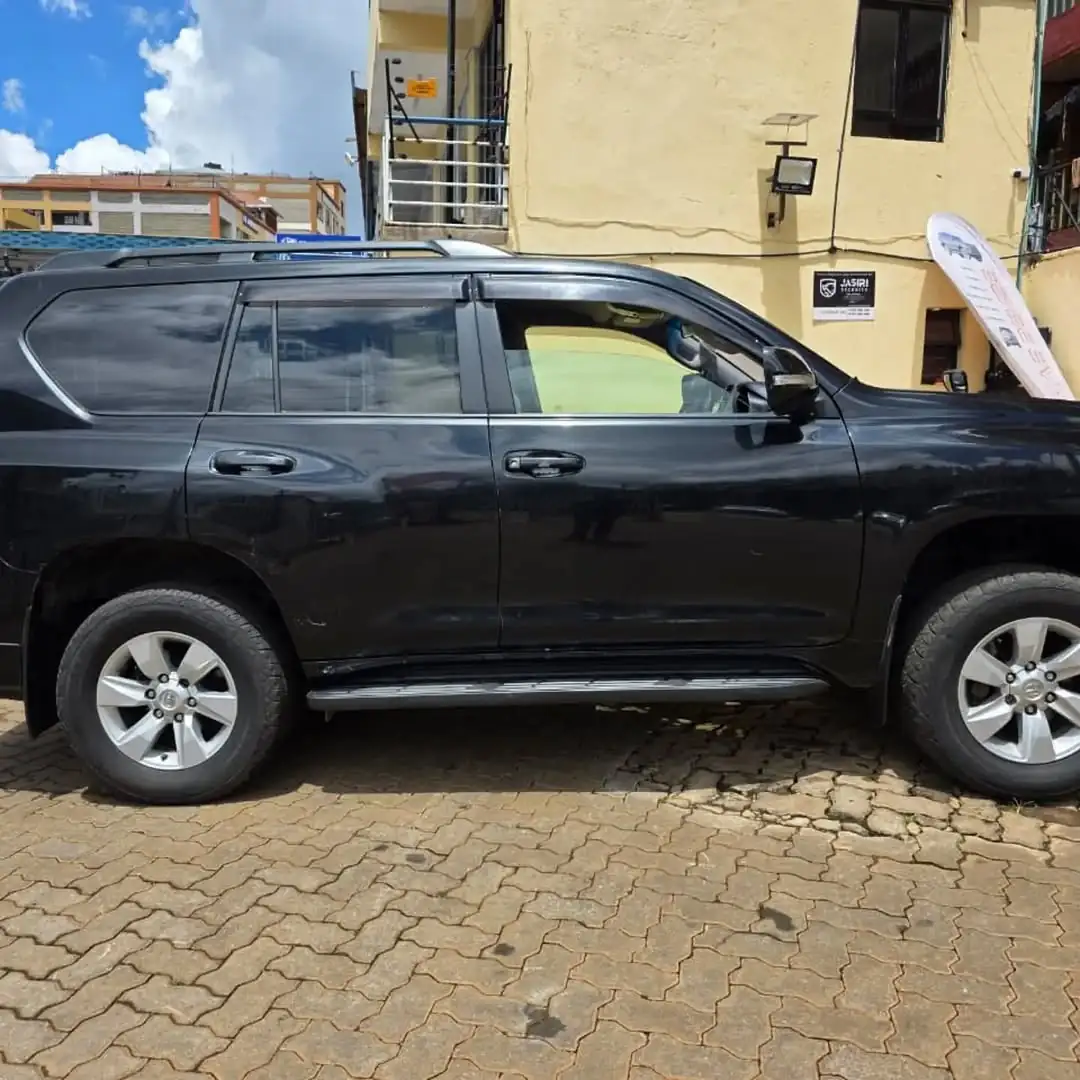Toyota Land Cruiser Prado 2013 2.7M ONLY 😲 💪 Fully Loaded QUICK SALE. Cars from 150K, 30% Deposit lipa pole pole. Hire purchase installments HP Car IMPORT 0% DEPOSIT. UpTo 70% financing/finance NO CRB STATUS CHECK Trade in OK