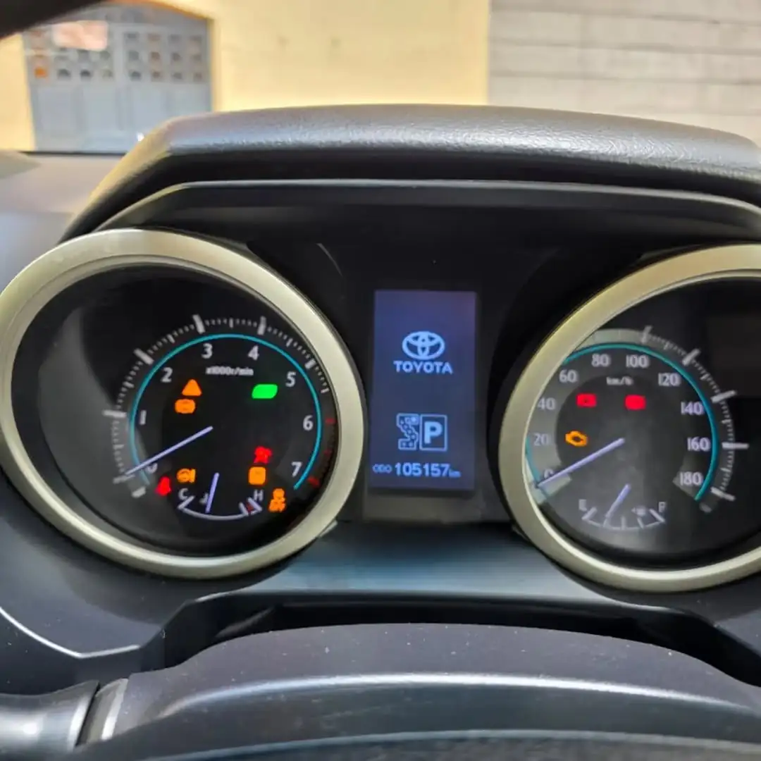 Toyota Land Cruiser Prado 2013 2.7M ONLY 😲 💪 Fully Loaded QUICK SALE. Cars from 150K, 30% Deposit lipa pole pole. Hire purchase installments HP Car IMPORT 0% DEPOSIT. UpTo 70% financing/finance NO CRB STATUS CHECK Trade in OK