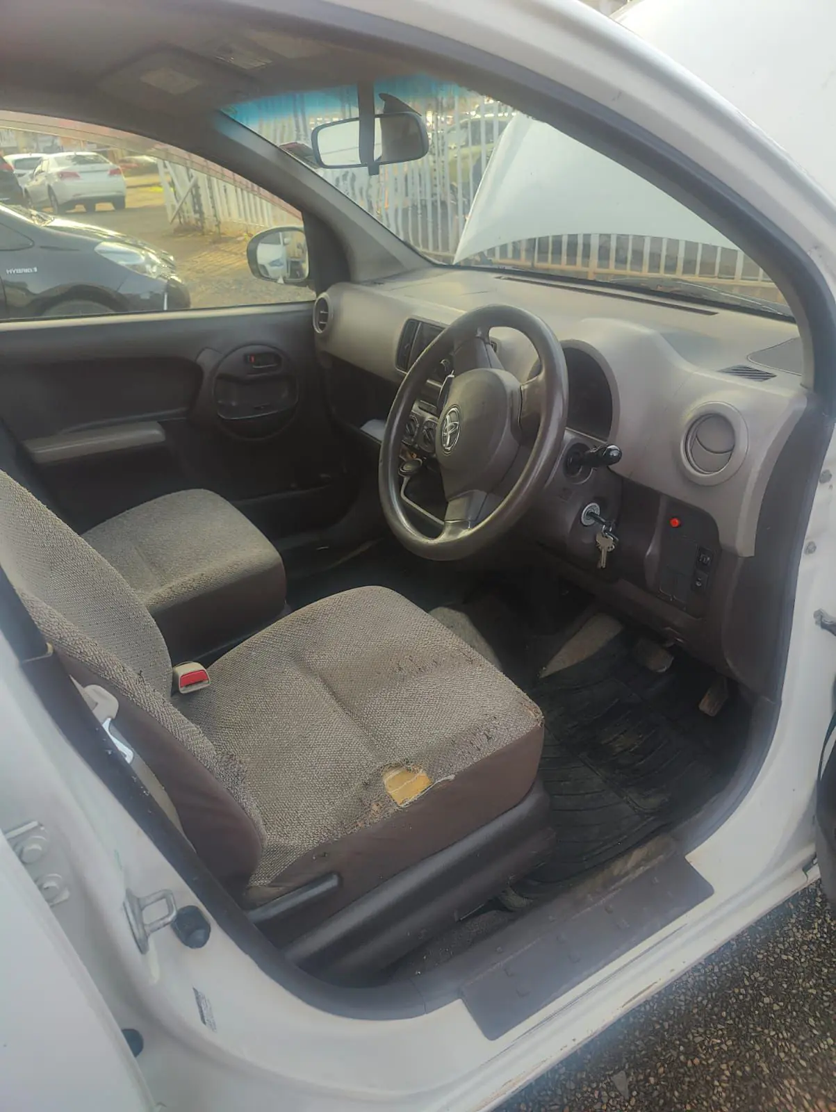 Toyota Passo 2014 330k ONLY 😲 KCY QUICK SALE. Cars from 150K, 30% Deposit lipa pole pole. Hire purchase installments HP. UpTo 70% financing/finance NO CRB STATUS CHECK Trade in OK