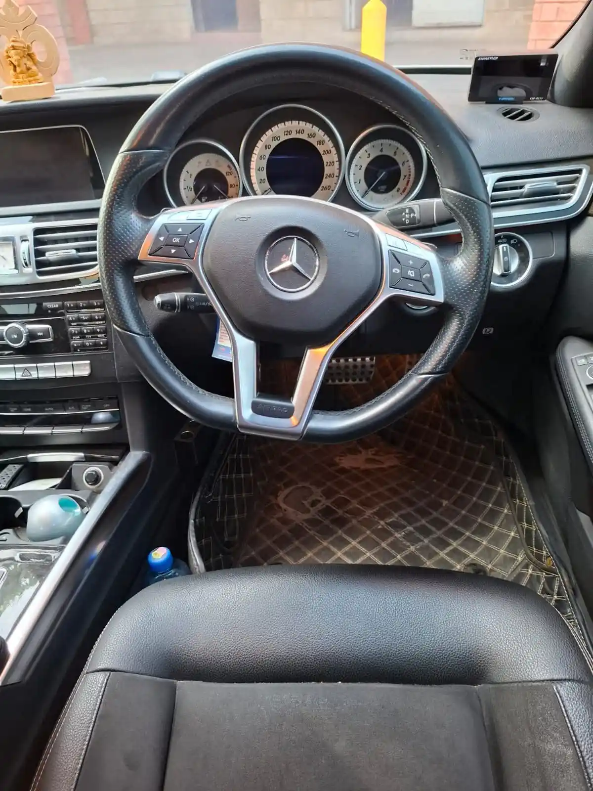 Mercedes Benz E250 Asian Owner Very clean  😲 QUICK SALE. Cars from 150K, 30% Deposit lipa pole pole. Hire purchase installments HP. UpTo 70% financing/finance NO CRB STATUS CHECK Trade in OK