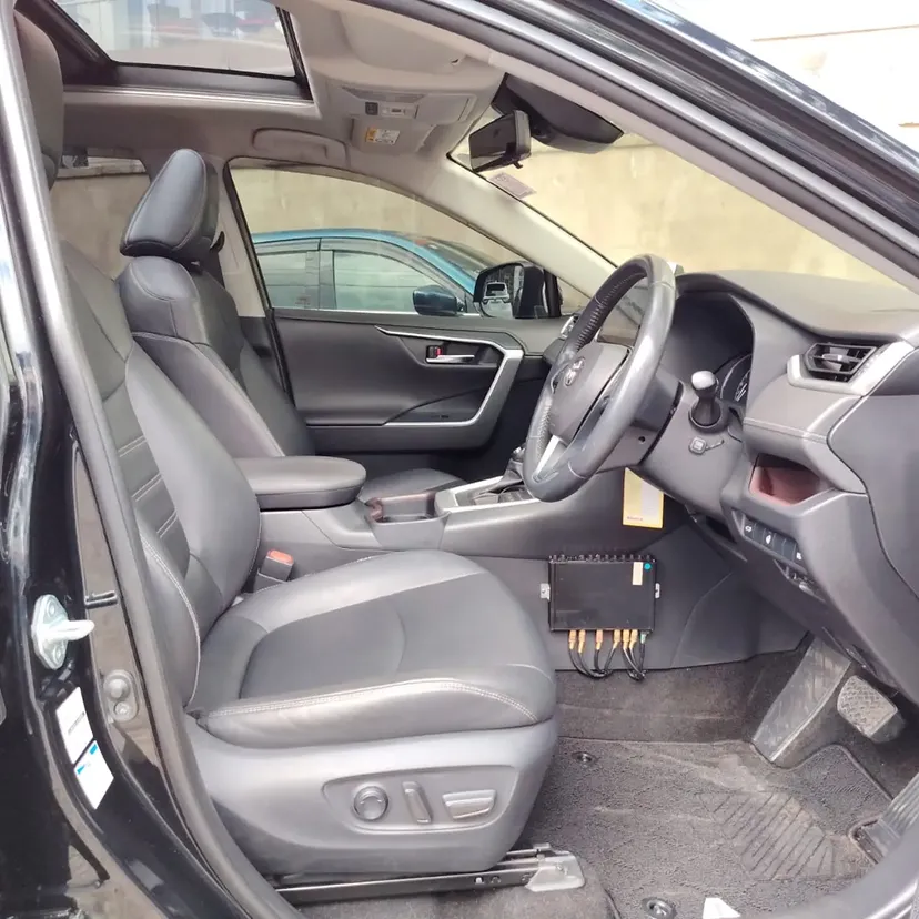 Toyota RAV4 with  Sunroof 2020 3.4M ONLY 44k Km😲 QUICK SALE. Cars from 150K, 30% Deposit lipa pole pole. Hire purchase installments HP. UpTo 70% financing/finance NO CRB STATUS CHECK Trade in OK