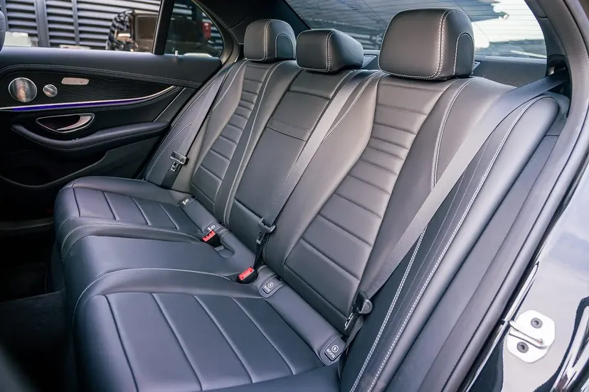 Mercedes Benz E200 Panoramic Sunroof New Arrival New Shape 😲 QUICK SALE. Cars from 150K, 30% Deposit lipa pole pole. Hire purchase installments HP. UpTo 70% financing/finance NO CRB STATUS CHECK Trade in OK