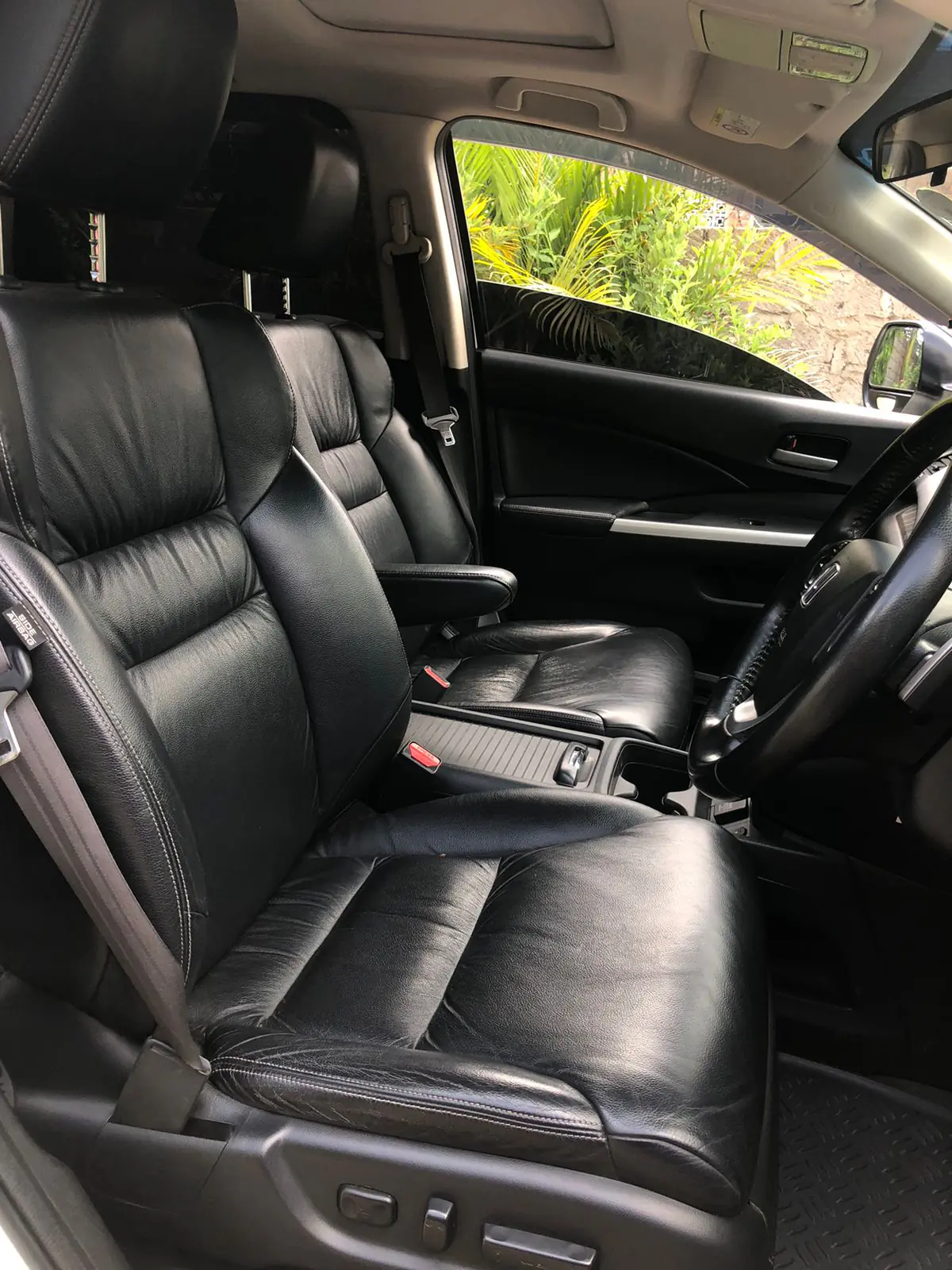 Honda CRV Sports New Shape with Sunroof 😲 QUICK SALE. Cars from 150K, 30% Deposit lipa pole pole. Hire purchase installments HP. UpTo 70% financing/finance NO CRB STATUS CHECK Trade in OK