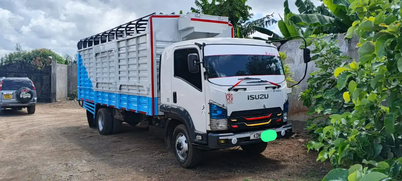 ISUZU FRR lorry On offer Local Assembly 😲 QUICK SALE. Cars from 150K, 30% Deposit lipa pole pole. Hire purchase installments HP. UpTo 70% financing/finance NO CRB STATUS CHECK Trade in OK