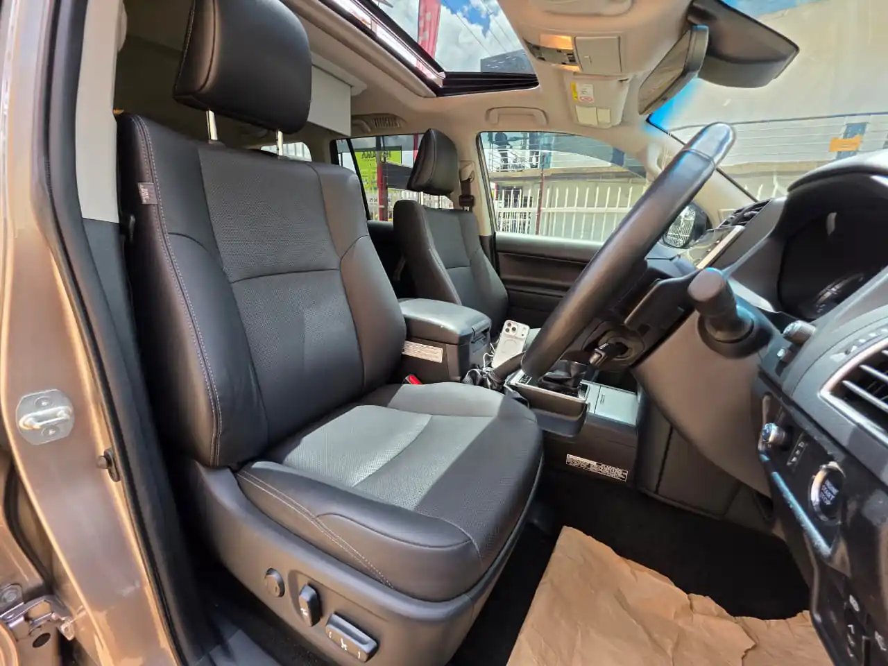 Toyota Land Cruiser Prado Kakadu VXL 2021😲 💪 Fully Loaded QUICK SALE. Cars from 150K, 30% Deposit lipa pole pole. Hire purchase installments HP Car IMPORT 0% DEPOSIT. UpTo 70% financing/finance NO CRB STATUS CHECK Trade in OK