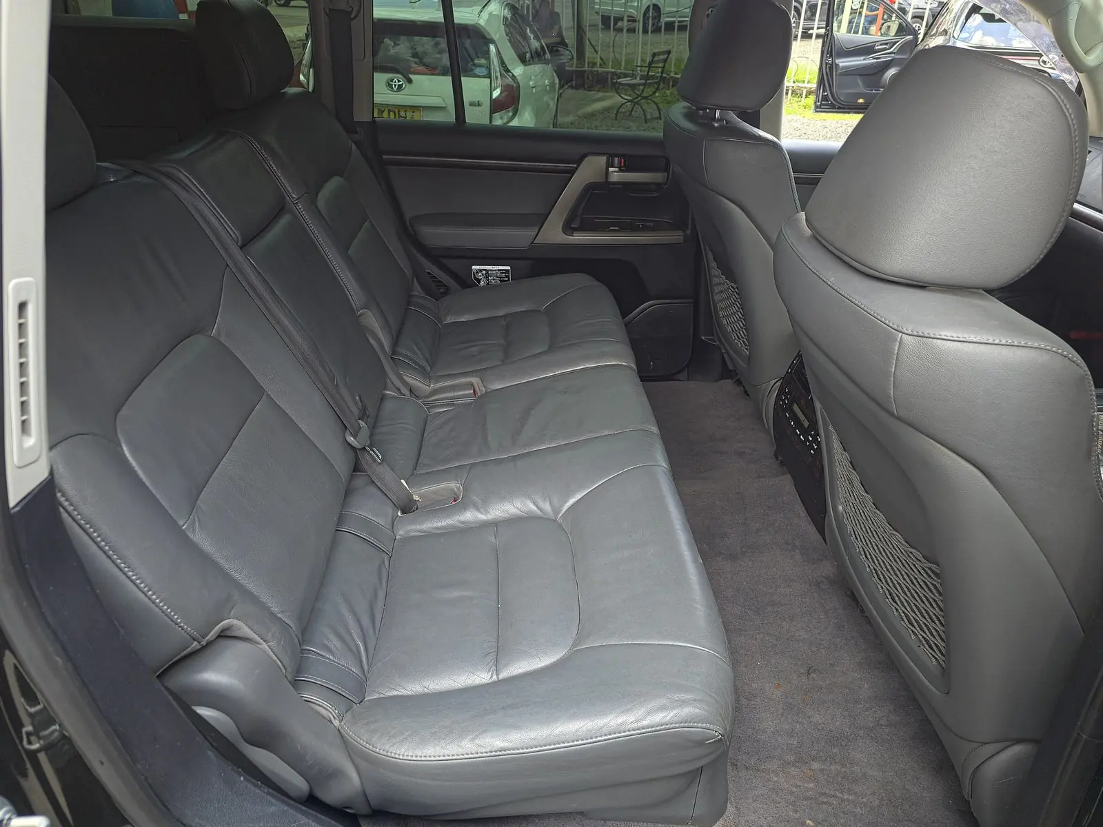 Toyota Land Cruiser V8 200😲 💪 Fully Loaded QUICK SALE. Cars from 150K, 30% Deposit lipa pole pole. Hire purchase installments HP Car IMPORT 0% DEPOSIT. UpTo 70% financing/finance NO CRB STATUS CHECK Trade in OK