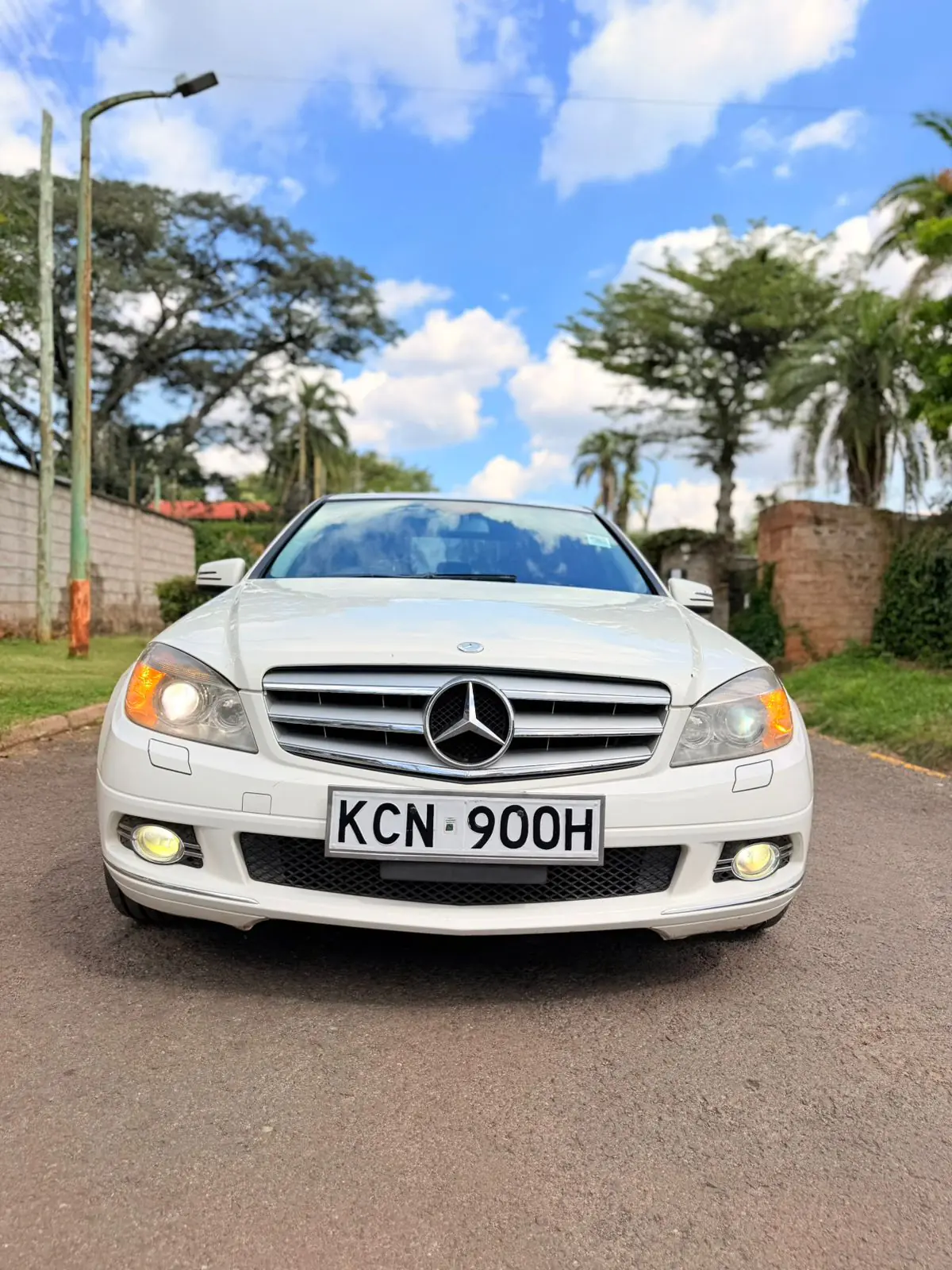 MERCEDES BENZ C200😲 QUICK SALE. Cars from 150K, 30% Deposit lipa pole pole. Hire purchase installments HP. UpTo 70% financing/finance NO CRB STATUS CHECK Trade in OK