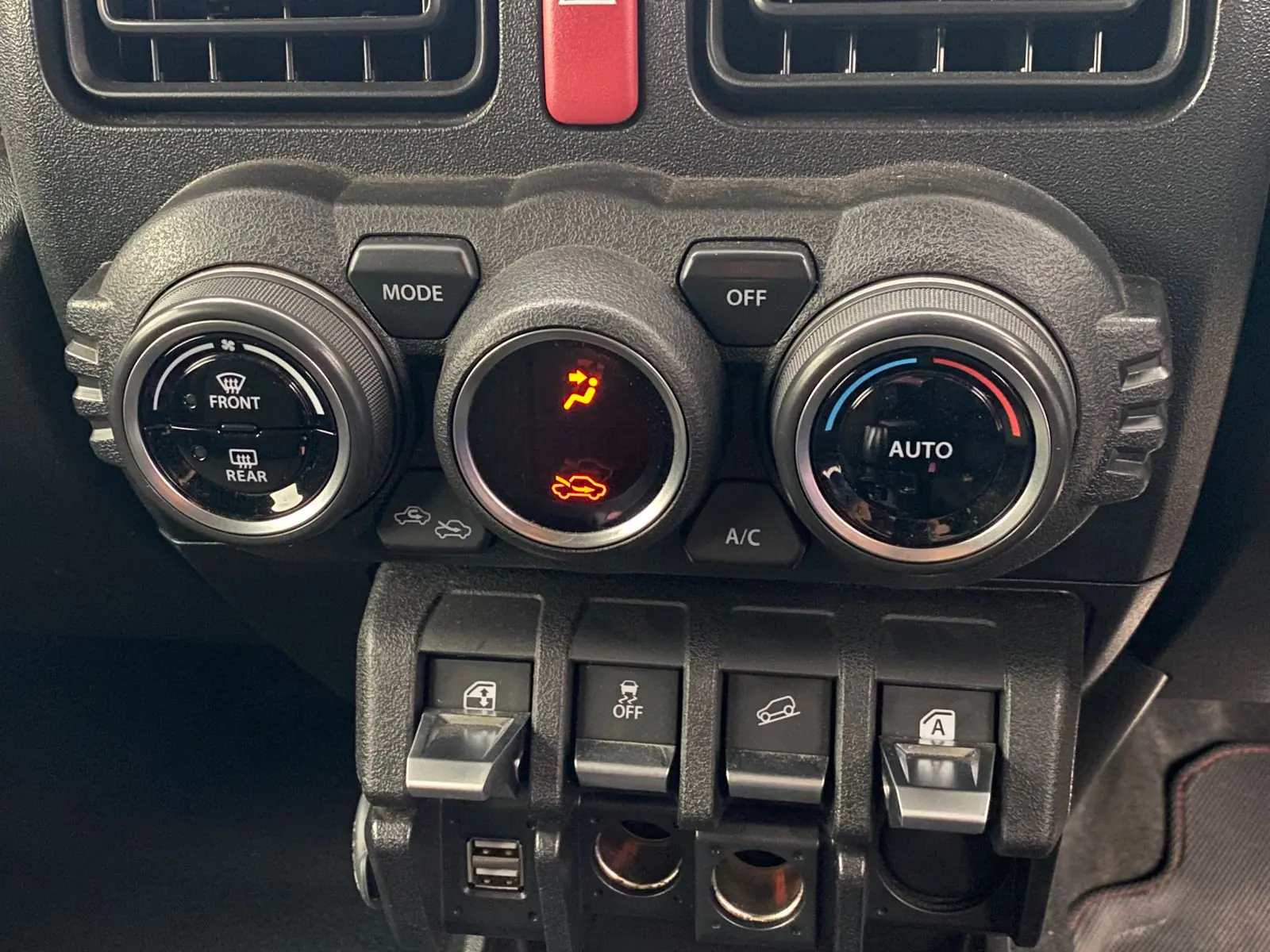 Suzuki Jimny Newest Shape New Arrival 😲 QUICK SALE. Cars from 150K, 30% Deposit lipa pole pole. Hire purchase installments HP. UpTo 70% financing/finance NO CRB STATUS CHECK Trade in OK