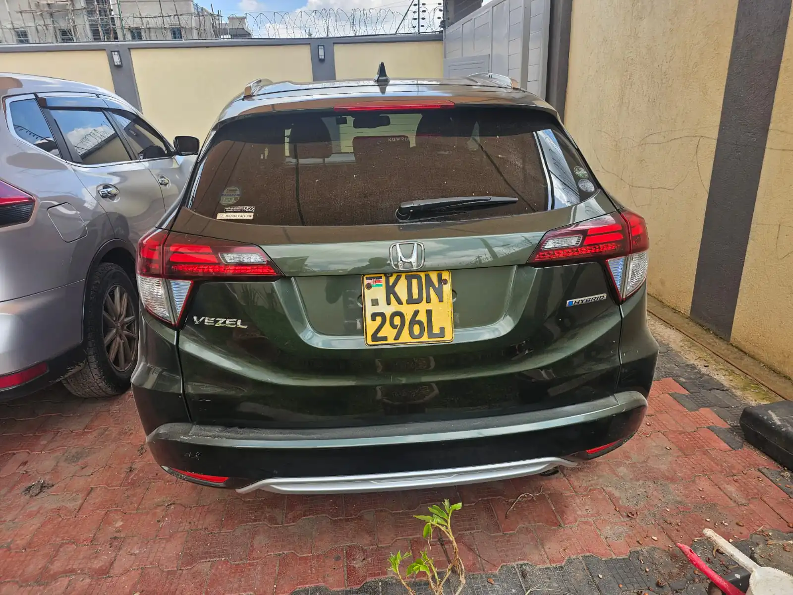 Honda Vezel 😲 QUICK SALE. Cars from 150K, 30% Deposit lipa pole pole. Hire purchase installments HP. UpTo 70% financing/finance NO CRB STATUS CHECK Trade in OK