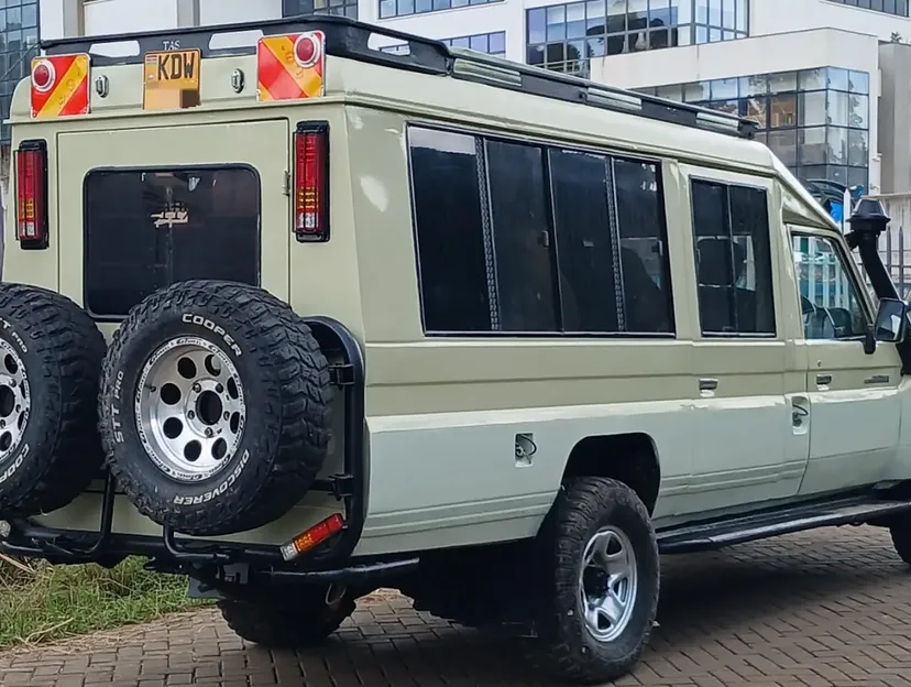 Toyota Land-Cruiser ToursVan Hard-top 😲 💪 Fully Loaded QUICK SALE. Cars from 150K, 30% Deposit lipa pole pole. Hire purchase installments HP Car IMPORT 0% DEPOSIT. UpTo 70% financing/finance NO CRB STATUS CHECK Trade in Ok