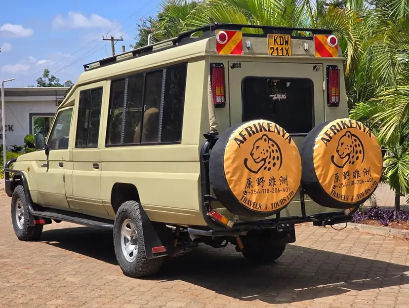 Toyota Land-Cruiser ToursVan Hard-top 😲 💪 Fully Loaded QUICK SALE. Cars from 150K, 30% Deposit lipa pole pole. Hire purchase installments HP Car IMPORT 0% DEPOSIT. UpTo 70% financing/finance NO CRB STATUS CHECK Trade in Ok