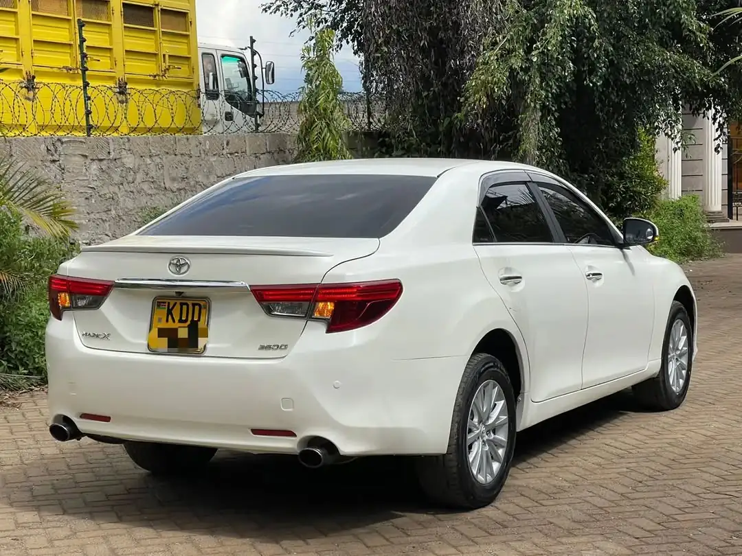 Toyota Mark X New Shape 😲 QUICK SALE. Cars from 150K, 30% Deposit lipa pole pole. Hire purchase installments HP. UpTo 70% financing/finance NO CRB STATUS CHECK Trade in OK