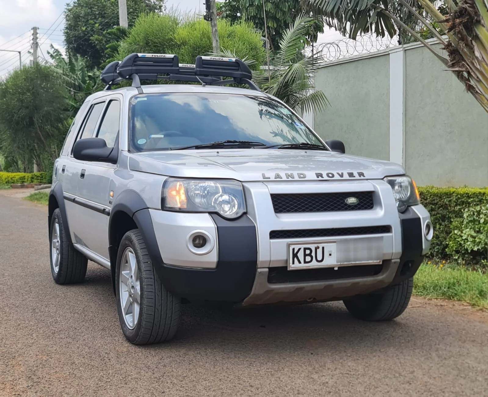 Land Rover Freelander with  SUNROOF Local Assembly 😲 💪 Fully Loaded QUICK SALE. Cars from 150K, 30% Deposit lipa pole pole. Hire purchase installments HP Car IMPORT 0% DEPOSIT. UpTo 70% financing/finance NO CRB STATUS CHECK Trade in OK