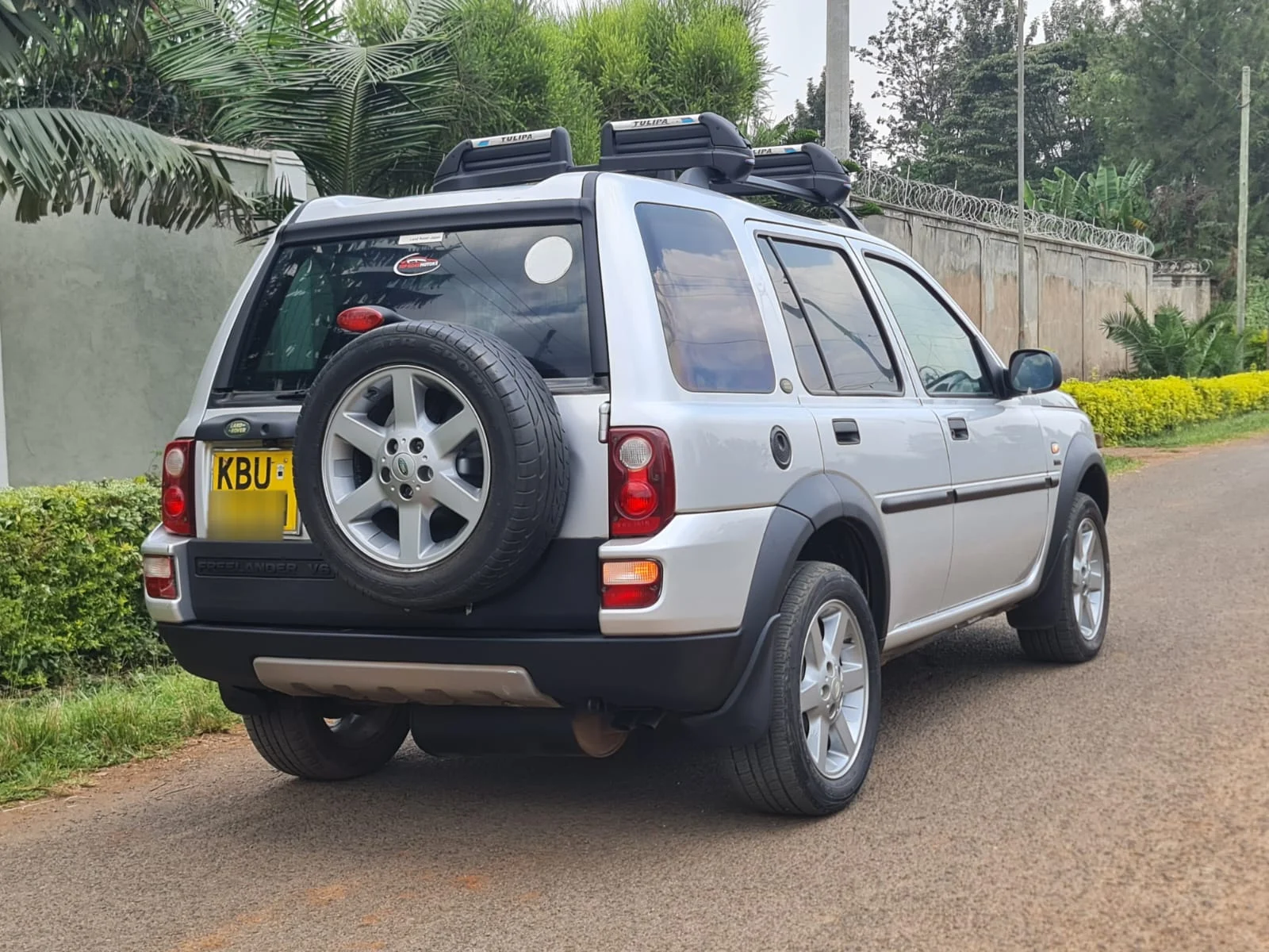 Land Rover Freelander with  SUNROOF Local Assembly 😲 💪 Fully Loaded QUICK SALE. Cars from 150K, 30% Deposit lipa pole pole. Hire purchase installments HP Car IMPORT 0% DEPOSIT. UpTo 70% financing/finance NO CRB STATUS CHECK Trade in OK