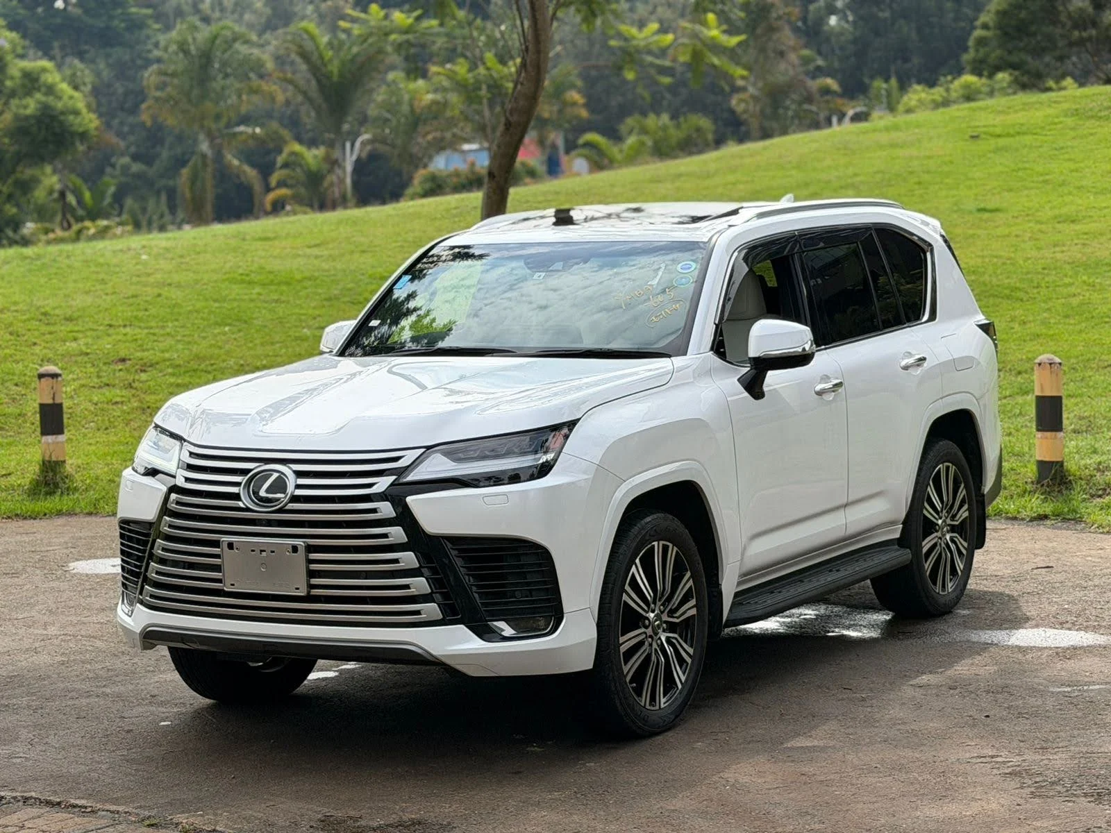 Lexus LX-600😲 💪 Fully Loaded QUICK SALE. Cars from 150K, 30% Deposit lipa pole pole. Hire purchase installments HP Car IMPORT 0% DEPOSIT. UpTo 70% financing/finance NO CRB STATUS CHECK Trade in OK