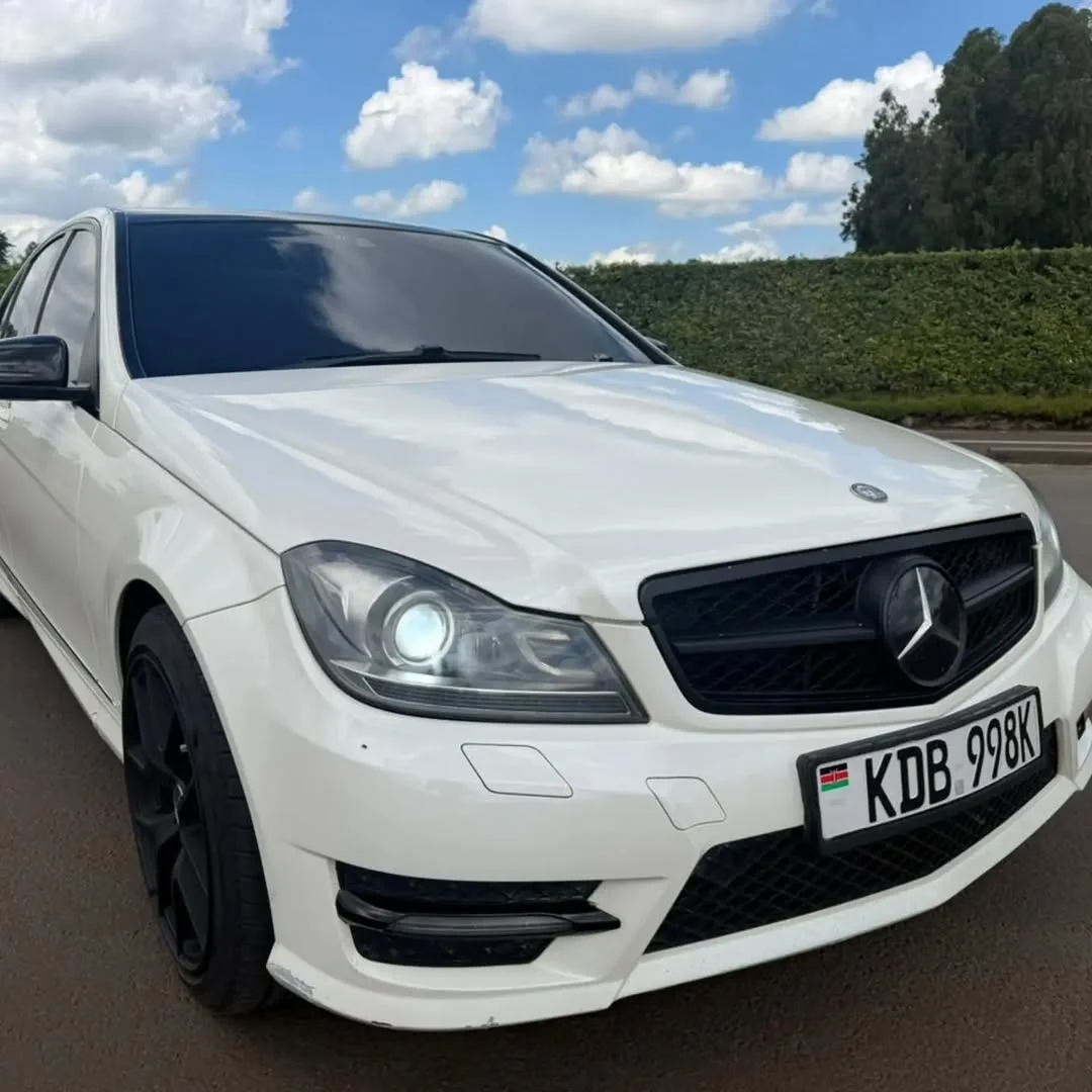 Mercedes Benz c200 avant-garde 😲 QUICK SALE. Cars from 150K, 30% Deposit lipa pole pole. Hire purchase installments HP. UpTo 70% financing/finance NO CRB STATUS CHECK Trade in OK