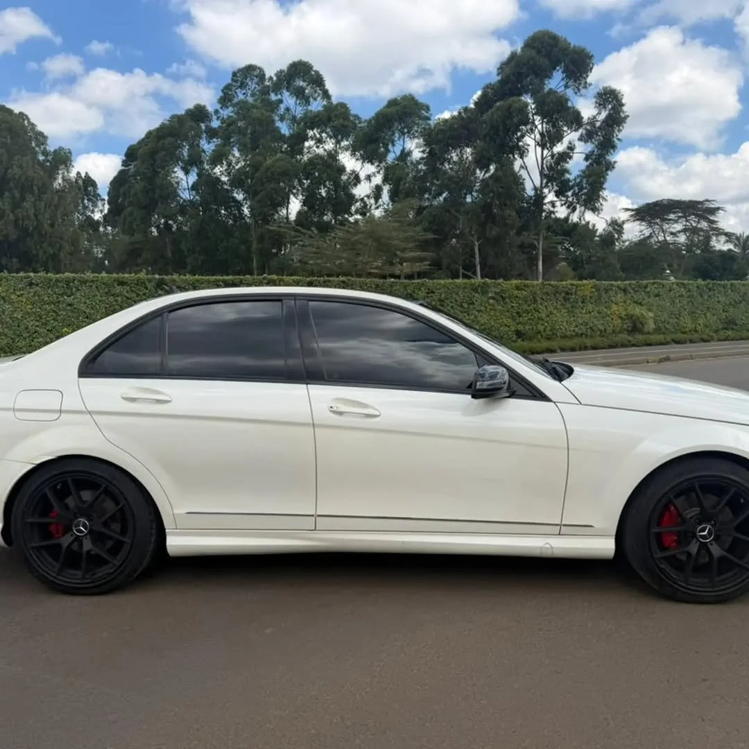 Mercedes Benz c200 avant-garde 😲 QUICK SALE. Cars from 150K, 30% Deposit lipa pole pole. Hire purchase installments HP. UpTo 70% financing/finance NO CRB STATUS CHECK Trade in OK