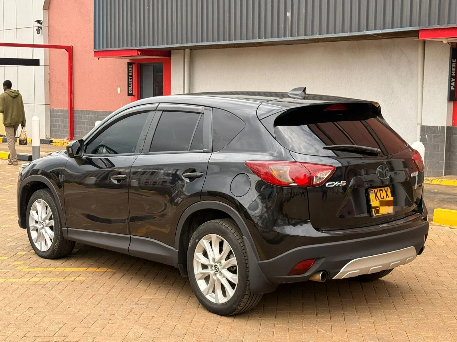 Mazda CX5 with SUNROOF 😲 QUICK SALE. Cars from 150K, 30% Deposit lipa pole pole. Hire purchase installments HP. UpTo 70% financing/finance NO CRB STATUS CHECK Trade in OK