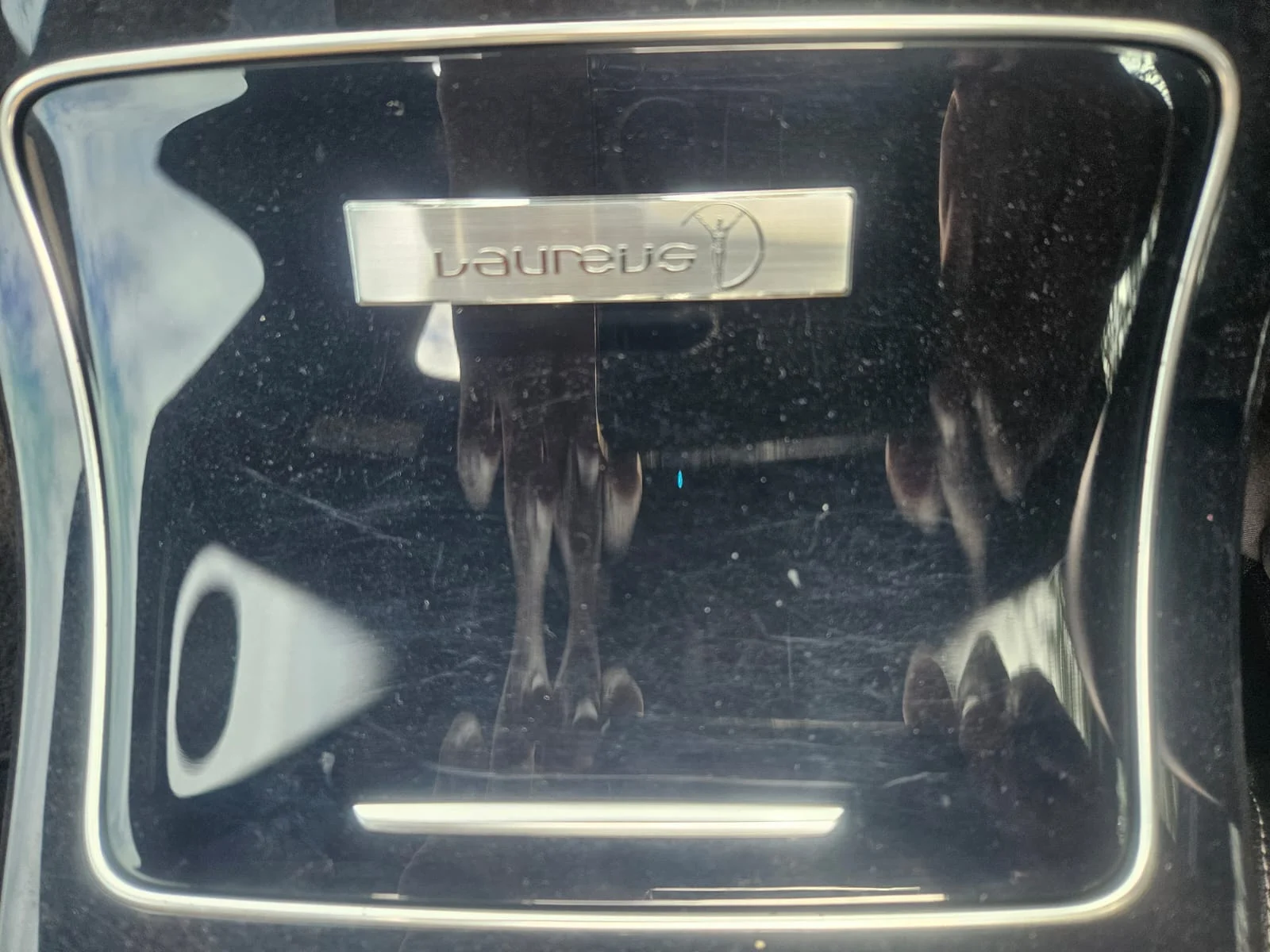 Mercedes Benz c200 with Panoramic SUNROOF New Arrival 😲 QUICK SALE. Cars from 150K, 30% Deposit lipa pole pole. Hire purchase installments HP. UpTo 70% financing/finance NO CRB STATUS CHECK Trade in OK