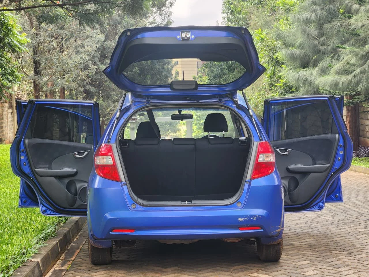 Honda fit QUICK SALE 😲. Cars from 150K, 30% Deposit lipa pole pole. Hire purchase installments HP. UpTo 70% financing/finance NO CRB STATUS CHECK Trade in OK
