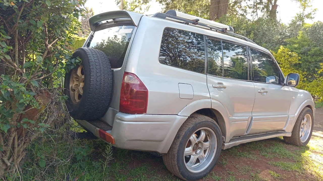 Mitsubishi Pajero DIESEL 2008 850K ONLY CLEAN!! 😲 💪 Fully Loaded QUICK SALE. Cars from 150K, 30% Deposit lipa pole pole. Hire purchase installments HP Car IMPORT 0% DEPOSIT. UpTo 70% financing/finance NO CRB STATUS CHECK Trade in Ok